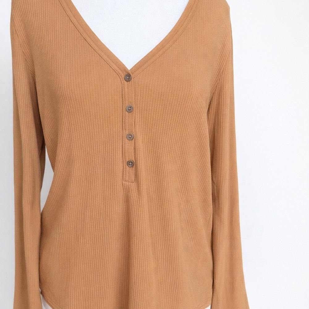 Old Navy Ribbed Henley Long Sleeve Top | Caramel Colour | Size XL - Picture 1 of 2